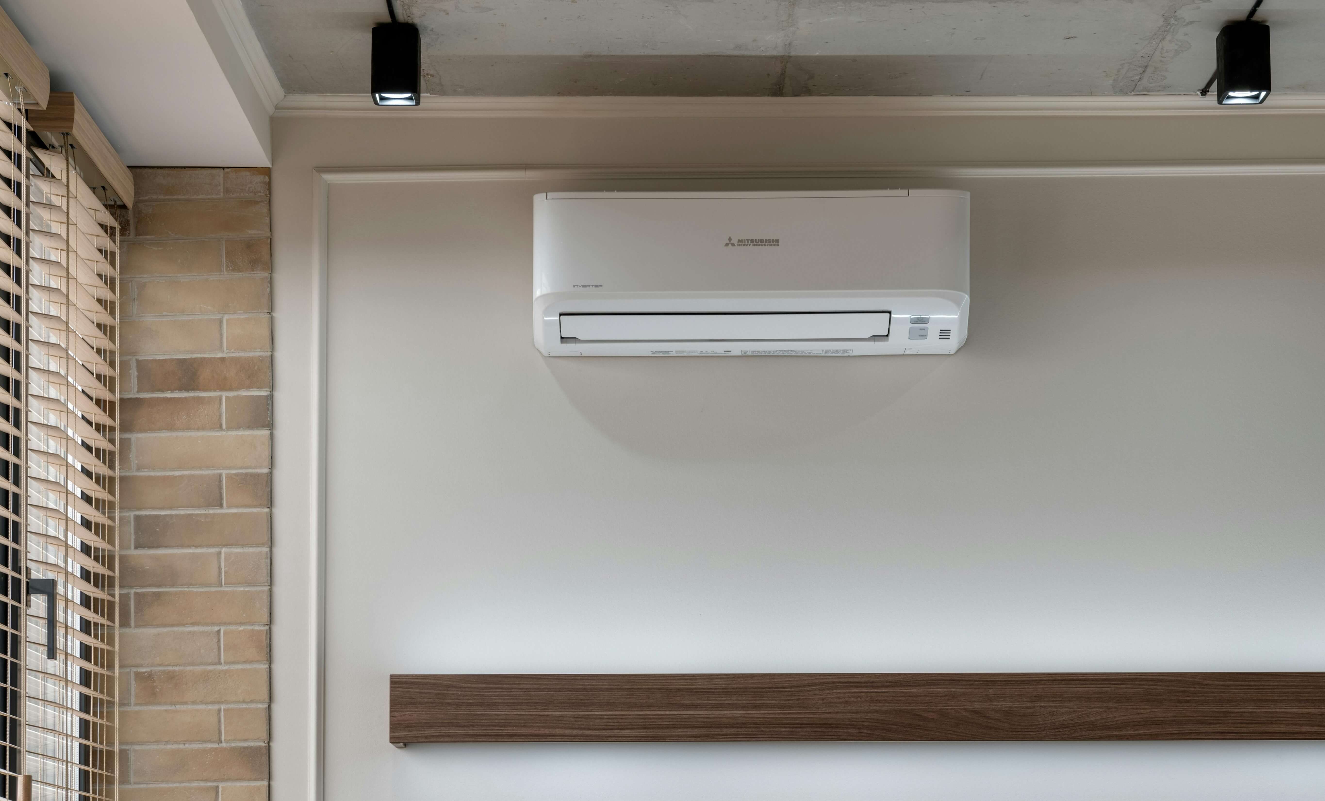 Сплит климатични системи за дома и офиса - външно и вътрешно тяло